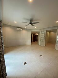 Gold Coast Condo (D5), Condominium #475763621